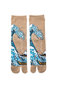 This is a photo of the product name Hokusai The Great Wave Tabi Socks Taupe, which is inspired by a painting by Hokusai Katsushika of Japan by NINJA SOCKS