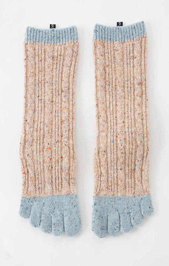 Knitido plus's Wool Blend Cable Confetti Midcalf Socks in Beige
