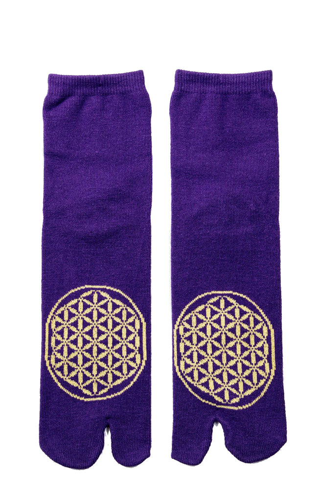 This is a picture of the brand name LOTUS product name Flower Of Life Tabi Toe Socks in PURPLE-GOLD color.