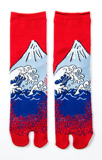 This is a photo of the product name HOKUSAI FUJI SAN TABI TOE SOCKS red, which is inspired by Hokusai Katsushika's painting of Mt. Fuji by NINJA SOCKS